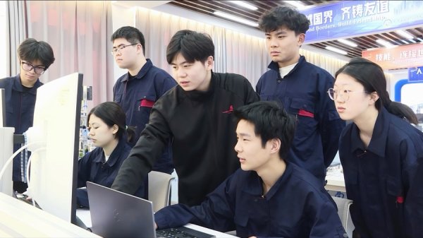 掌心策略 这位世界技能冠军、全国五四奖章获得者，是这样“逆袭”的